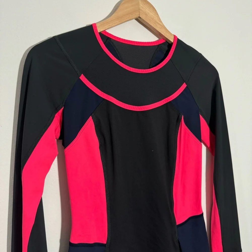Lululemon Trail Bound‎ Long Sleeve Deep Coal Deep Navy Electric Coral Size 4